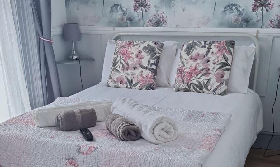 Lilyrose Hotel Whitby Room photo
